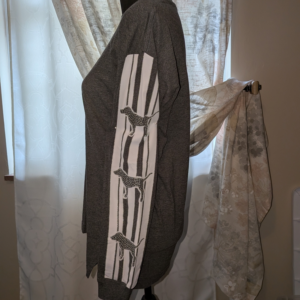 Victoria's Secret Gray Long Sleeve Tee with White Accents